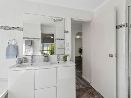 61 Shakespeare Drive, Delahey - Thumbnail 7