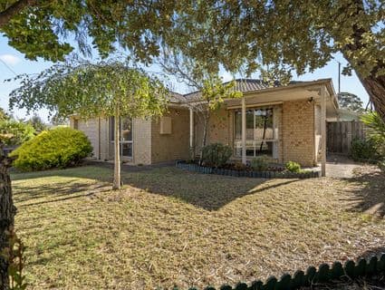 58 Hayes Avenue, Rosebud - Image 1