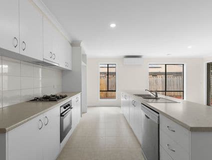 3 Kakadu View, South Morang - Thumbnail 5