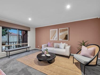 53 Hartland Circuit, Pakenham - Thumbnail 2