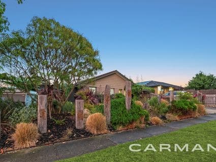 15 Eric Crescent, Mornington - Image 1