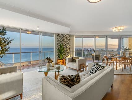 110/70-80 Marine Parade, Coolangatta - Image 1