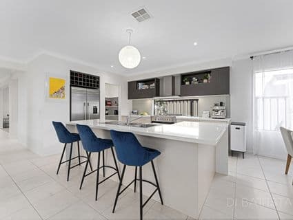 34 Montreal Circuit, Craigieburn - Thumbnail 4