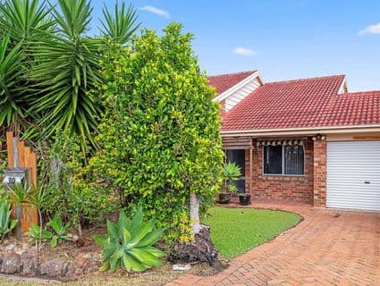 30 Tasman Court, Caves Beach - Image 1