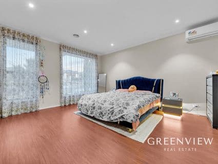 29 Shanahans Drive, Cranbourne North - Thumbnail 2