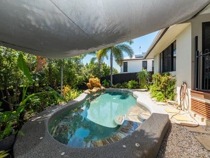 21 Shutehaven Circuit, Bushland Beach - Thumbnail 2