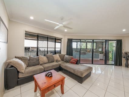 21 Shutehaven Circuit, Bushland Beach - Thumbnail 5