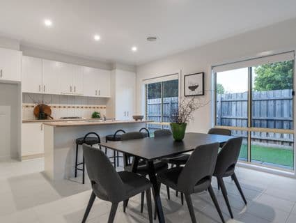 2/24 Mcmahon Road, Reservoir - Thumbnail 8