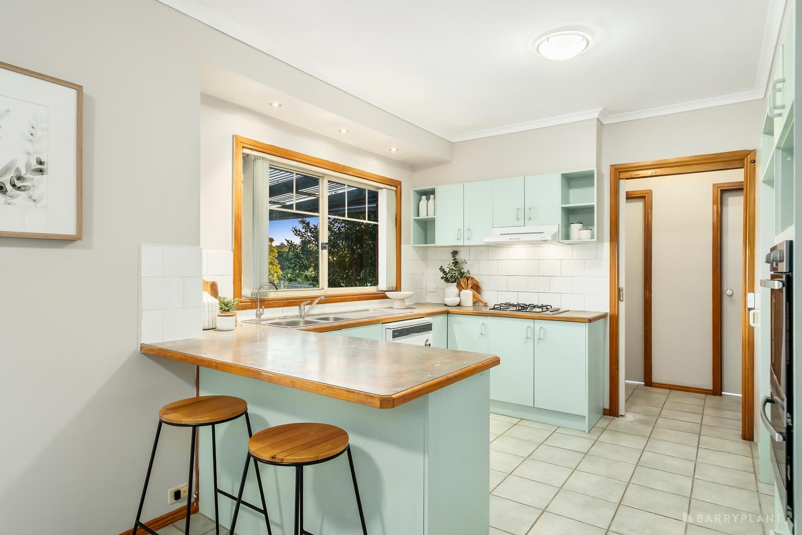 2 Andrew Crescent, Croydon South, VIC 3136, Croydon South - Thumbnail 4