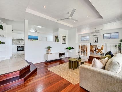 13 Scenic Drive, Mount Louisa - Image 1