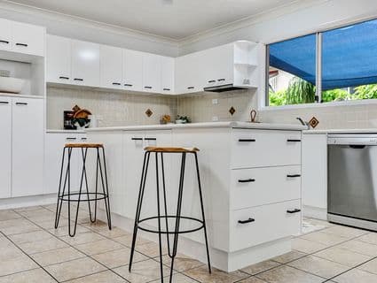 13 Scenic Drive, Mount Louisa - Thumbnail 7