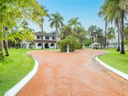 4 Nineteenth Avenue, Kirwan - Thumbnail 2
