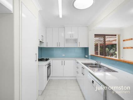 10 Shingle Grove, Edgewater - Thumbnail 2
