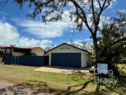 30 Owen Jenkins Drive, Sarina Beach - Thumbnail 3