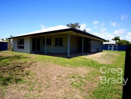 30 Owen Jenkins Drive, Sarina Beach - Thumbnail 8