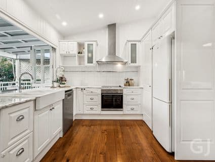 2 Barron Street, Gordon Park - Thumbnail 4