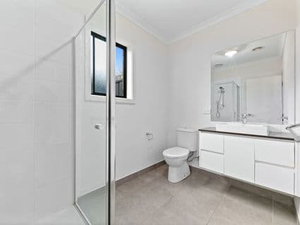 19 Bombala Crescent, Craigieburn - Thumbnail 3