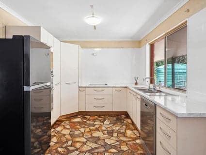 164 Bowen Road, Glass House Mountains - Thumbnail 3