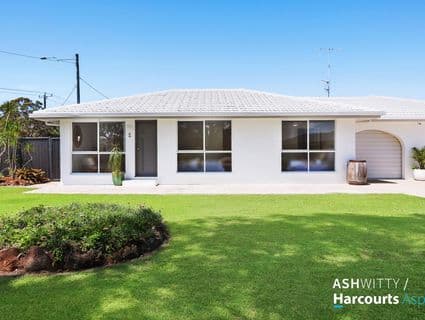 2/2 Crystal Waters Drive, Tweed Heads - Image 1