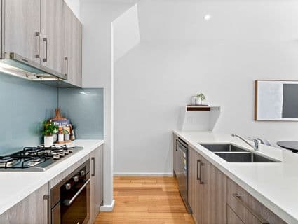 2/85 Graham Street, Newport - Thumbnail 3