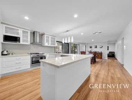 11 Stone Hill Circuit, Cranbourne East - Image 1