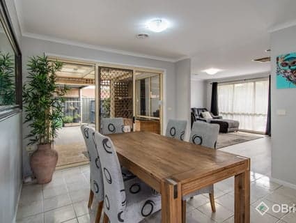 8 Forsyth Court, Cranbourne North - Thumbnail 6