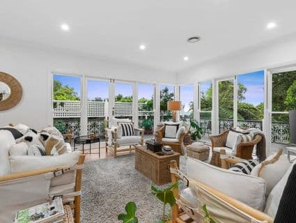 11 Curzon Street, Mount Lofty - Thumbnail 2