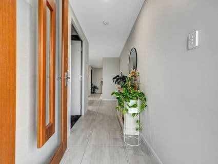63A Solana Circuit, Burdell - Thumbnail 3