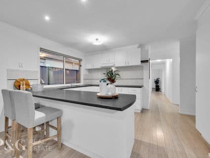 6 Edgewood Cl, Narre Warren South - Thumbnail 3