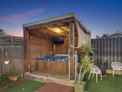35 Hayfield Road, Roxburgh Park - Thumbnail 3