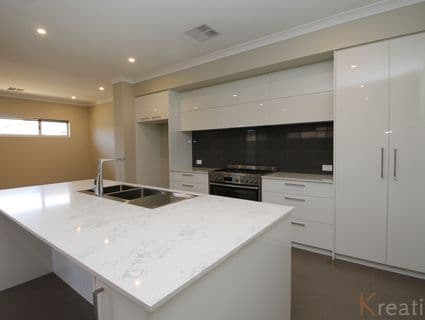 7 Macadamia Loop, Piara Waters - Thumbnail 4