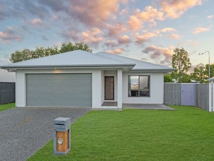 19 Salonika Circuit, Bushland Beach - Image 1