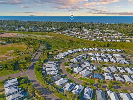 19 Salonika Circuit, Bushland Beach - Thumbnail 3