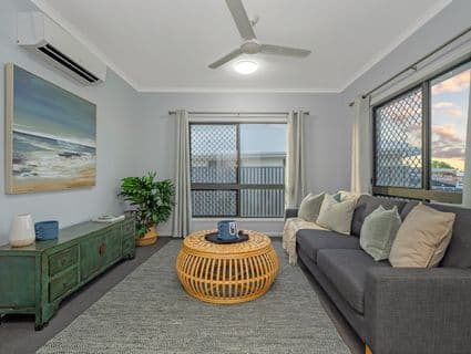 19 Salonika Circuit, Bushland Beach - Thumbnail 4