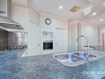 53 Palmerston Crescent, Tapping - Thumbnail 5