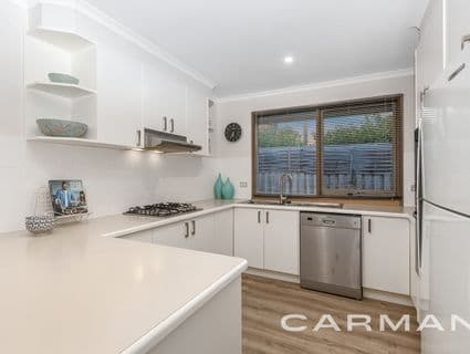33 Parkside Crescent, Mornington - Thumbnail 2
