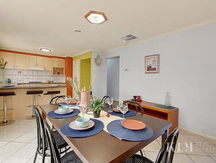 69 Sandover Drive, Roxburgh Park - Thumbnail 5