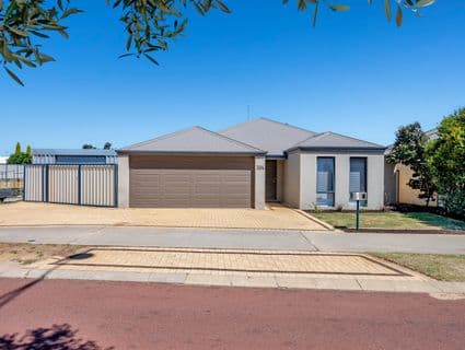 334 Pebble Beach Boulevard, Meadow Springs - Thumbnail 3
