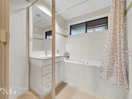 55 Strathaird Drive, Narre Warren South - Thumbnail 8