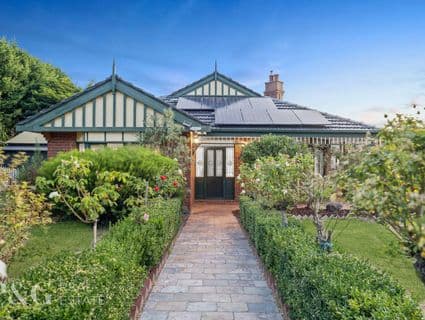 21-23 Hillsmeade Drive, Narre Warren South - Thumbnail 5
