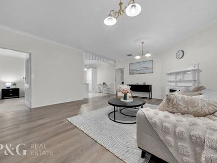 21-23 Hillsmeade Drive, Narre Warren South - Thumbnail 7