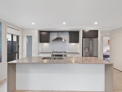 15 Loretto Way, Hamlyn Terrace - Image 1
