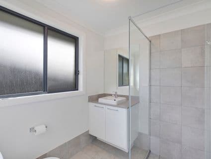 15 Loretto Way, Hamlyn Terrace - Thumbnail 4