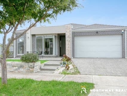 35 Aldergrove parade, MICKLEHAM, Mickleham - Image 1