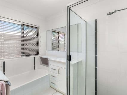 5 Kingslea Court, Ooralea - Thumbnail 8