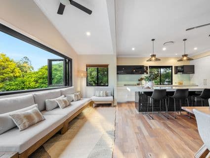 6 Morcom Avenue, Corinda - Thumbnail 3
