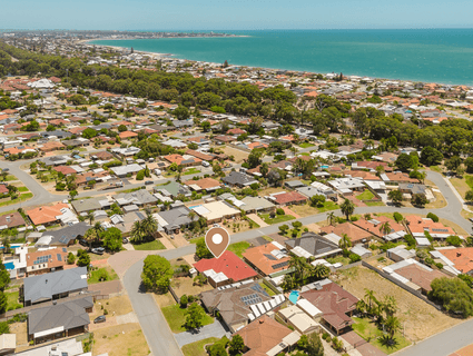14 Rochester Way, Meadow Springs - Thumbnail 2