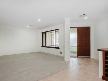 14 Rochester Way, Meadow Springs - Thumbnail 6