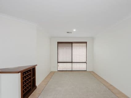 14 Rochester Way, Meadow Springs - Thumbnail 7