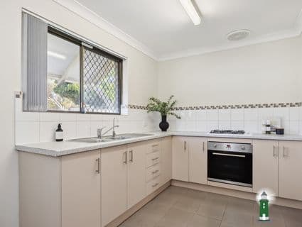 13 Bickford Place, Hamilton Hill - Thumbnail 7